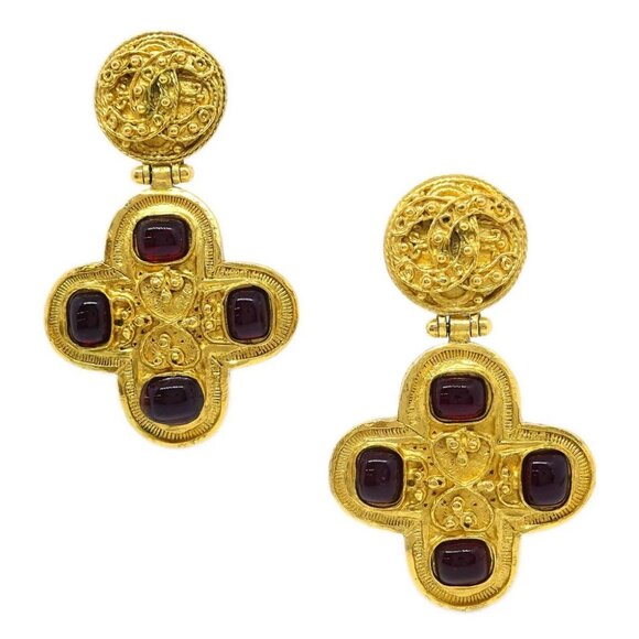 Chanel Gripoix Dangle Earrings Clip-On Gold 94A - Picture 1 of 4